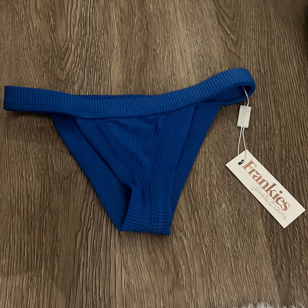 Brand new Frankie’s bikini bottoms ! size xs!